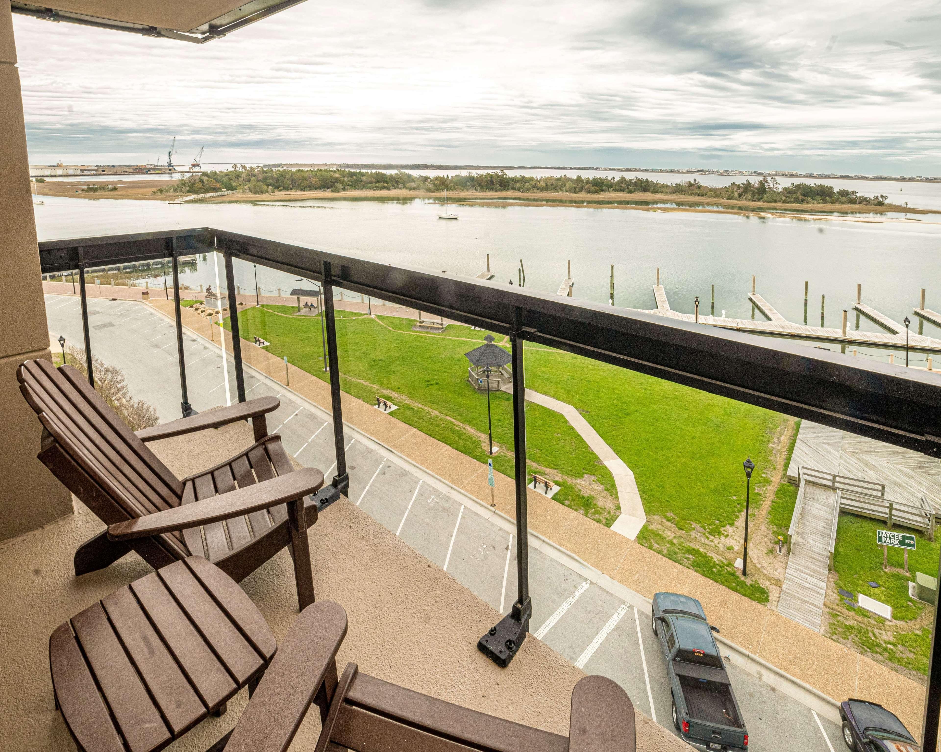 Bask Hotel At Big Rock Landing Morehead City Exterior foto